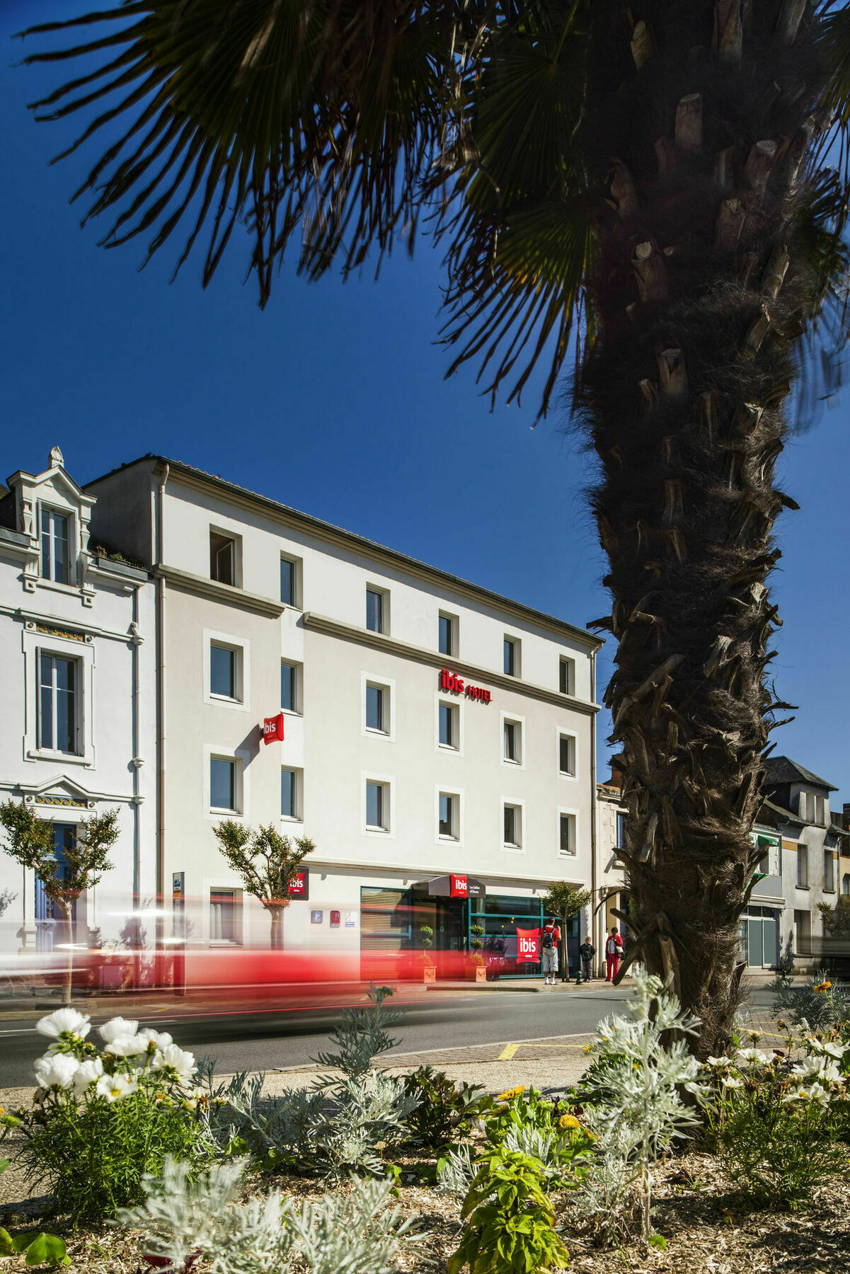 B&B Hotel Les Sables-D'Olonne Centre Gare מראה חיצוני תמונה